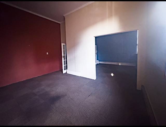 1,100M² BUILDING FOR SALE IN PIETERMARITZBURG CENTRAL